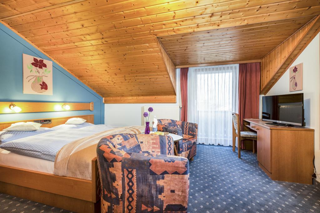 Genusshotel Hohenbogen Neukirchen beim Heiligen Blut Exterior photo